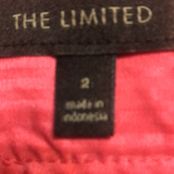 The Limited pencil skirt💕 - Picture 8 of 11